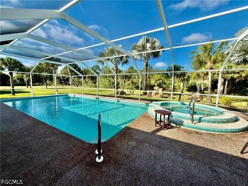 3 bedroom SingleFamilyResidence at 707 Washington Ave, Lehigh Acres, Lehigh Acres — photo 2