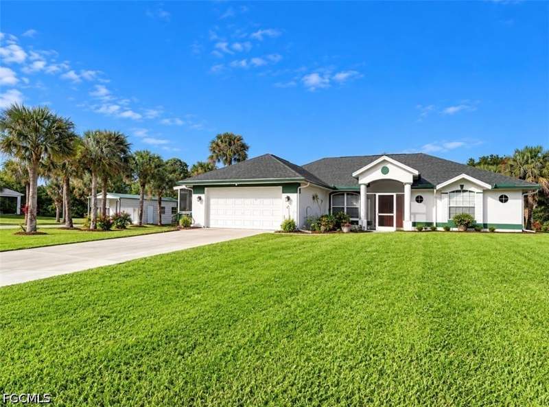 3 bedroom SingleFamilyResidence at 707 Washington Ave, Lehigh Acres, Lehigh Acres — photo 4