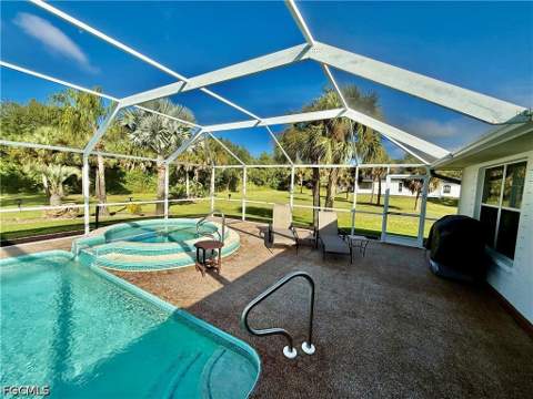707 Washington Ave, Lehigh Acres FL - photo 9 of 50