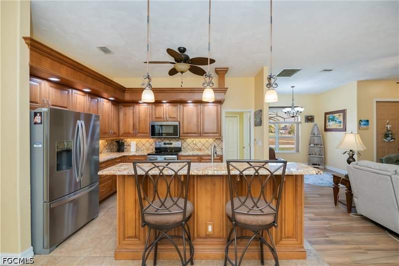 3 bedroom SingleFamilyResidence at 1230 SE 3rd Ave, Cape Coral, Cape Coral — photo 5