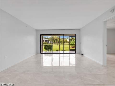 1232 Commonwealth Cir P-103, Naples FL - photo 7 of 32