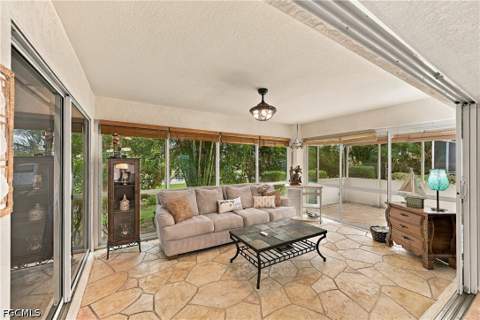 2190 Rio Nuevo Dr, North Fort Myers FL - photo 10 of 34