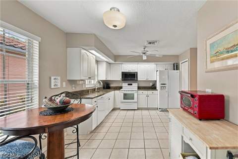 2190 Rio Nuevo Dr, North Fort Myers FL - photo 12 of 34