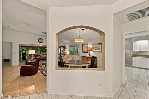 2190 Rio Nuevo Dr, North Fort Myers FL - photo 7 of 34