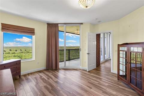 1065 Borghese Ln 1002, Naples FL - photo 10 of 32