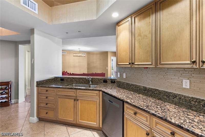 3 bedroom Condominium at 1065 Borghese Ln 1002, Serano, Naples — photo 4