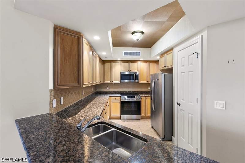 3 bedroom Condominium at 1065 Borghese Ln 1002, Serano, Naples — photo 5
