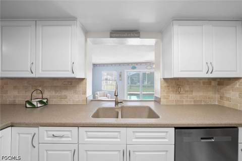 19 SE 21st Ave, Cape Coral FL - photo 11 of 28