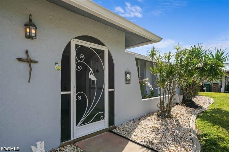 3 bedroom SingleFamilyResidence at 19 SE 21st Ave, Cape Coral, Cape Coral — photo 3