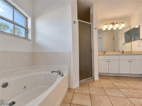 2122 NW 14th Ln, Cape Coral FL - photo 11 of 25