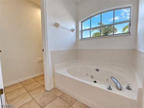 2122 NW 14th Ln, Cape Coral FL - photo 14 of 25