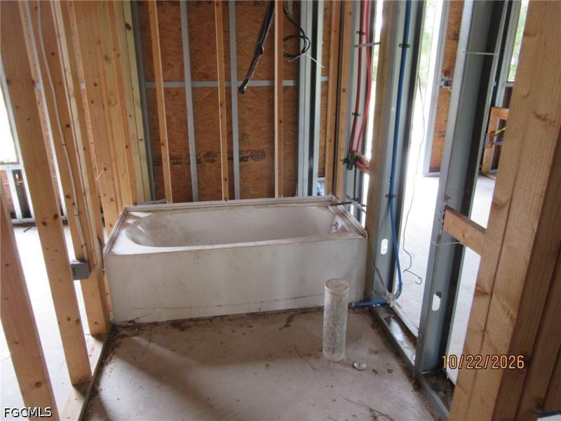 3 bedroom SingleFamilyResidence at 921 Bassinger Ave S, Lehigh Acres, Lehigh Acres — photo 5