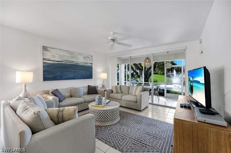 2 bedroom Condominium at 5045 Cedar Springs Dr 101, Lakeview At Carlton Lakes, Naples — photo 4