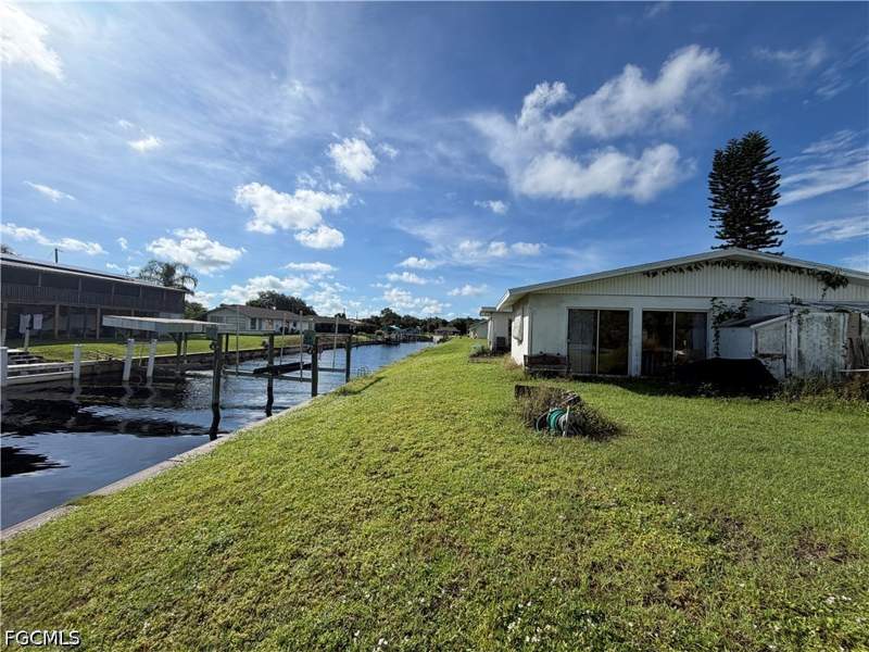 2 bedroom SingleFamilyResidence at 1111 Labelle Vista Dr, Waterway Shores, Fort Myers — photo 2