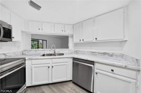 9627 Eaton Gardens Ln 103, Fort Myers FL - photo 12 of 47