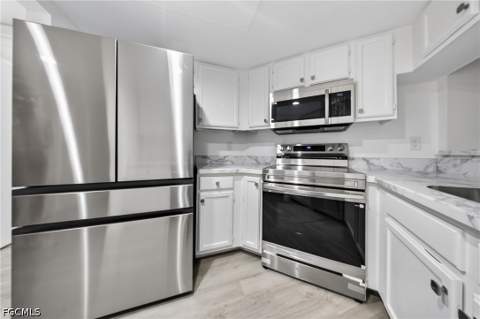 9627 Eaton Gardens Ln 103, Fort Myers FL - photo 13 of 47
