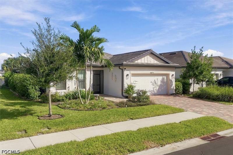 3 bedroom SingleFamilyResidence at 16074 Rosemallow Ln, Hampton Lakes, Alva — photo 5