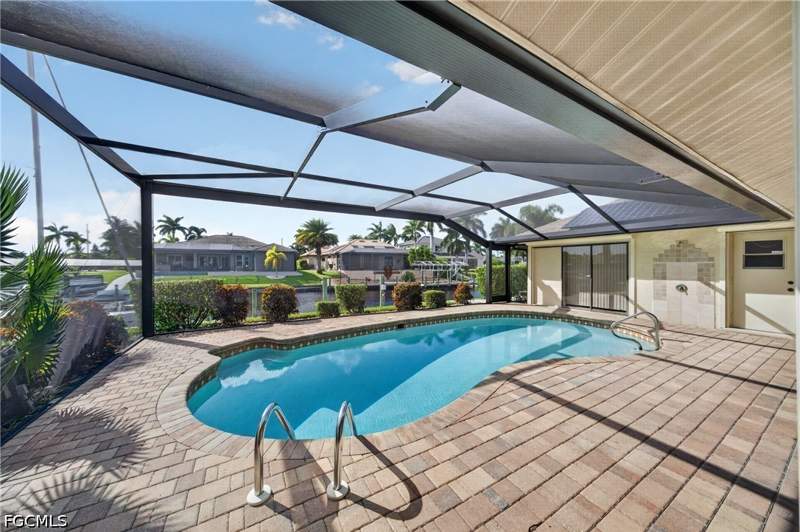 3 bedroom SingleFamilyResidence at 2522 SE 24th Ave, Cape Coral, Cape Coral — photo 2