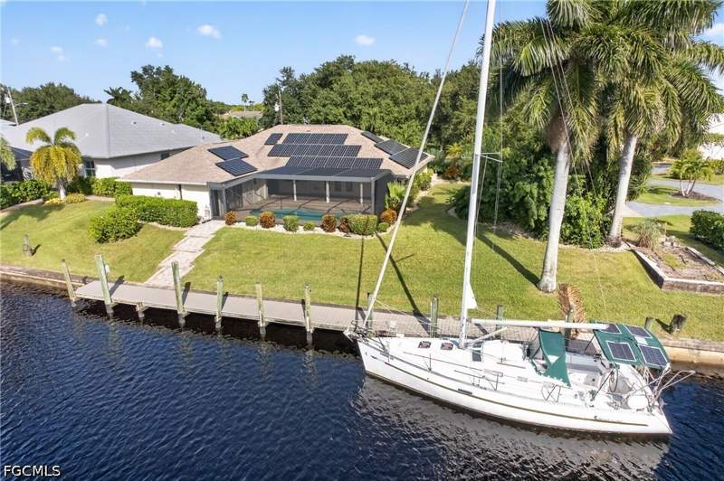 3 bedroom SingleFamilyResidence at 2522 SE 24th Ave, Cape Coral, Cape Coral — photo 3