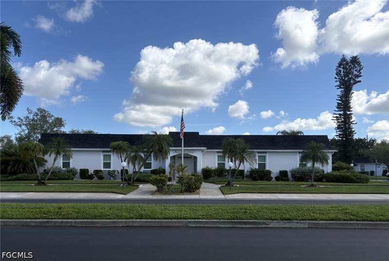 2 bedroom Attached at 1303 Sandtrap Dr, Myerlee Gardens Condo, Fort Myers — photo 3