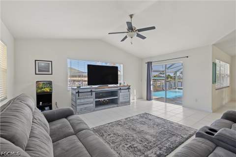 1307 SW 43rd Ter, Cape Coral FL - photo 20 of 54