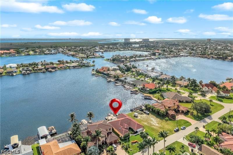4 bedroom SingleFamilyResidence at 514 SW 52nd St, Cape Coral, Cape Coral — photo 4