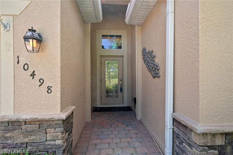 4 bedroom SingleFamilyResidence at 10498 Yorkstone Dr, Ashmont, Bonita Springs — photo 2