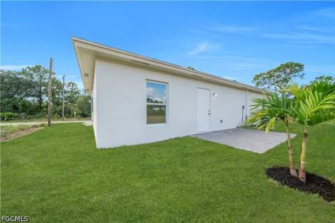 3302 39th St W, Lehigh Acres FL - photo 9 of 9