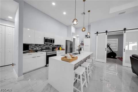 910 Scott Ave, Lehigh Acres FL - photo 12 of 49