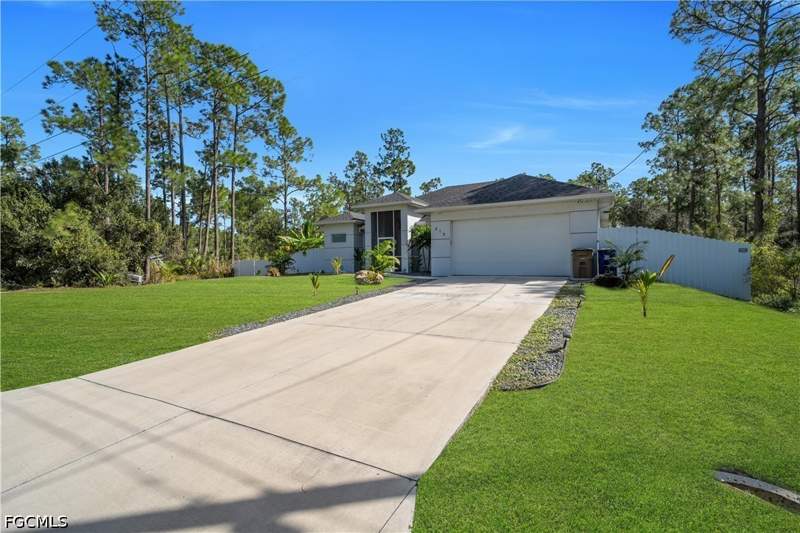 3 bedroom SingleFamilyResidence at 910 Scott Ave, Lehigh Acres, Lehigh Acres — photo 5