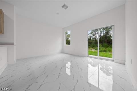 2910 73rd St W, Lehigh Acres FL - photo 7 of 17