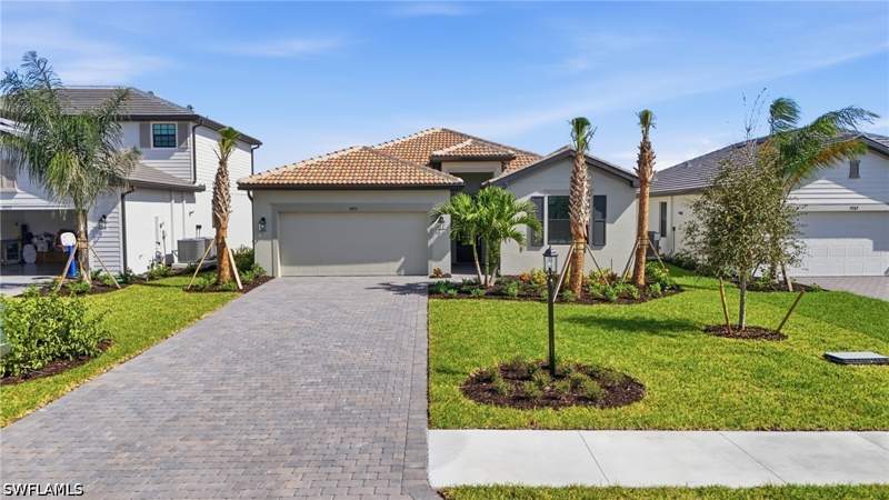 4 bedroom SingleFamilyResidence at 19257 Gentry Pl, Verdana Village, Estero — photo 4