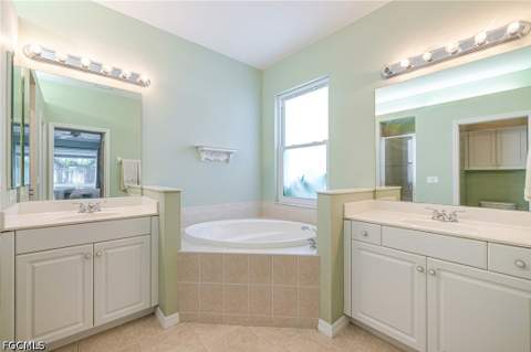9274 Palm Island Cir, North Fort Myers FL - photo 14 of 40