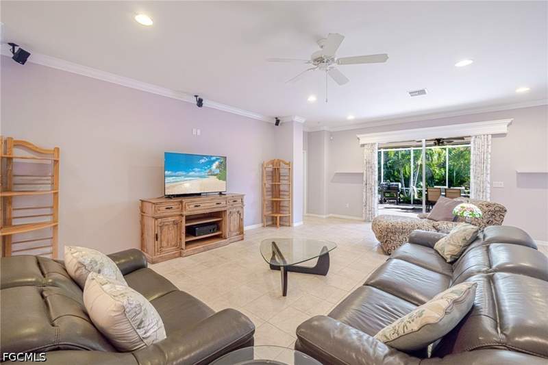 3 bedroom SingleFamilyResidence at 9274 Palm Island Cir, Palm Island, North Fort Myers — photo 4
