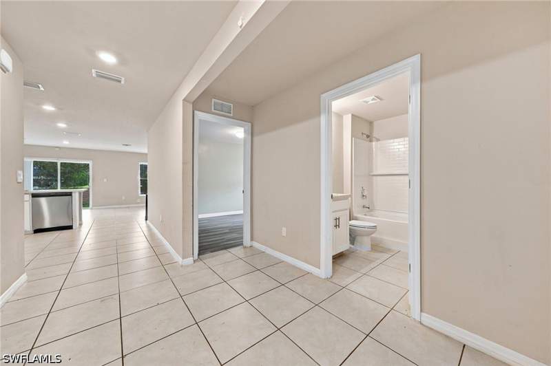 3 bedroom SingleFamilyResidence at 2819 43rd St W, Lehigh Acres, Lehigh Acres — photo 2