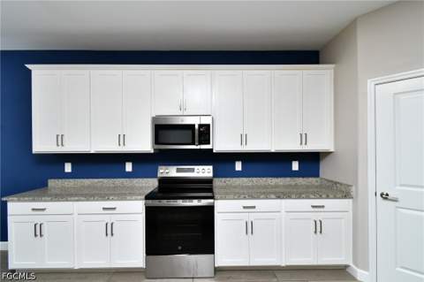 3525 Stormy Creek Ln, Alva FL - photo 19 of 33