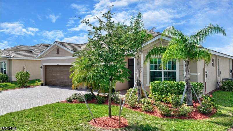 3 bedroom SingleFamilyResidence at 3525 Stormy Creek Ln, Country Club, Alva — photo 2