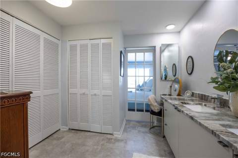 2065 W Lakeview Blvd 5, North Fort Myers FL - photo 10 of 35
