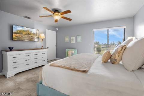 2065 W Lakeview Blvd 5, North Fort Myers FL - photo 7 of 35