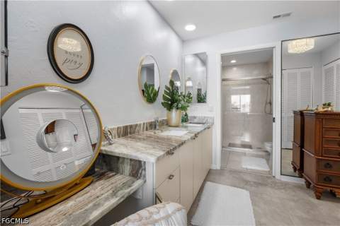 2065 W Lakeview Blvd 5, North Fort Myers FL - photo 8 of 35