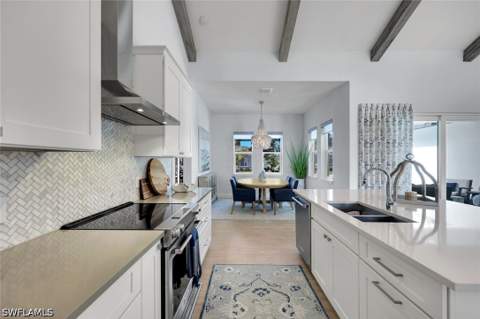 424 Driftwood Ct, Marco Island FL - photo 11 of 45