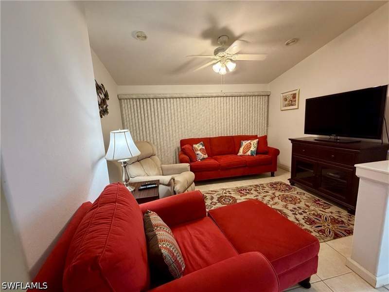 2 bedroom ManufacturedHome at 1080 Diamond Lake Cir, Silver Lakes, Naples — photo 4