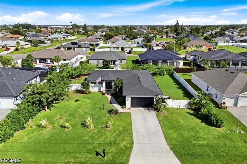 4 bedroom SingleFamilyResidence at 1807 SW 4th St, Cape Coral, Cape Coral — photo 4