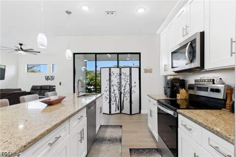 1807 SW 4th St, Cape Coral FL - photo 9 of 30