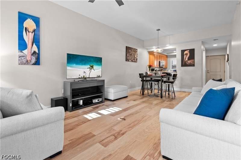 2 bedroom Condominium at 2110 W 1st St 101, High Point Place, Fort Myers — photo 4