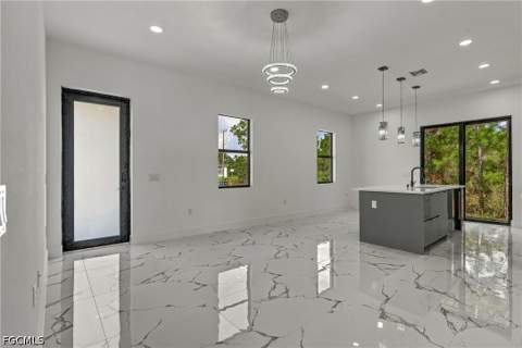 904 Wabasso Ct, Lehigh Acres FL - photo 7 of 16