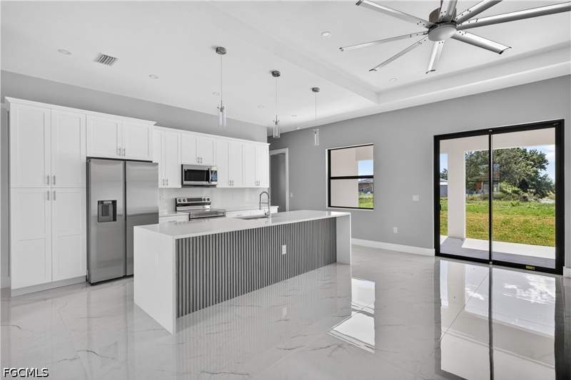 3 bedroom SingleFamilyResidence at 2815 15th St SW, Cape Coral, Lehigh Acres — photo 3