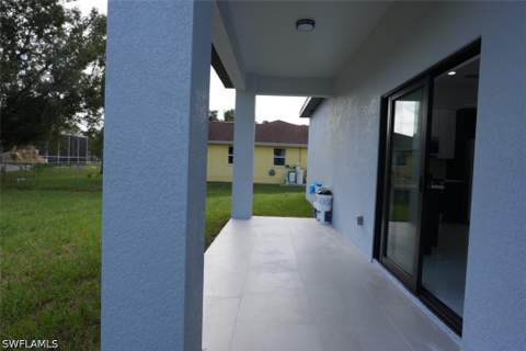 231 Wanatah Ave, Lehigh Acres FL - photo 11 of 35