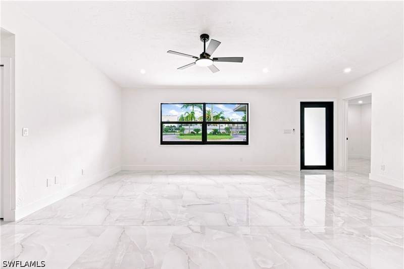 4 bedroom SingleFamilyResidence at 3055 53rd St SW, Golden Gate City, Naples — photo 4