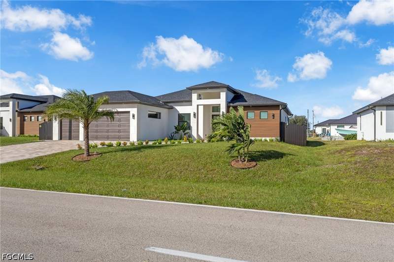 4 bedroom SingleFamilyResidence at 2010 Nelson Rd N, Cape Coral, Cape Coral — photo 3